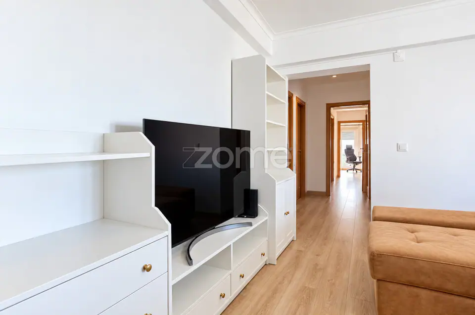 T3 Remodelado com Elevador, 2 Varandas e Arrumos | Abraveses — imagem 6
