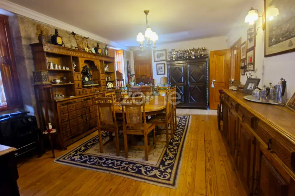 Magnífico Solar / SPA / Pub - T11 em Viseu. — imagem 24