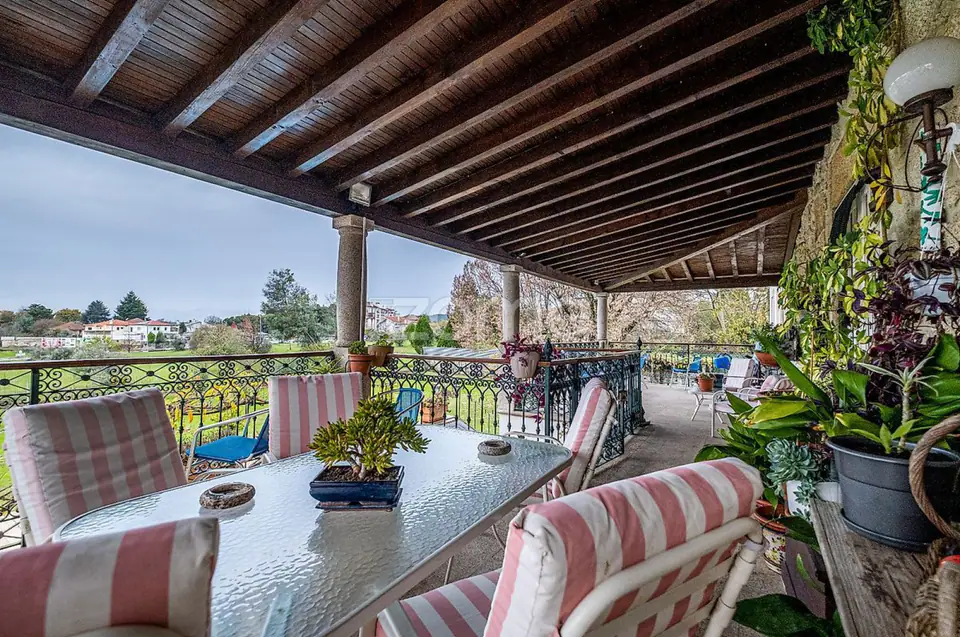 Magnífico Solar / SPA / Pub - T11 em Viseu. — imagem 46